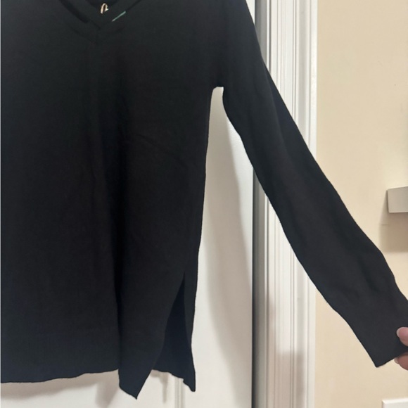 Black sweater, new - Picture 4 of 7